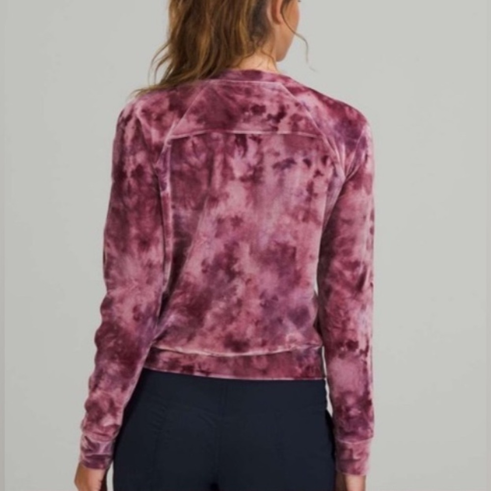Lululemon Velour Warm Down Crew- EUC- Tie Dye purple/maroon colors